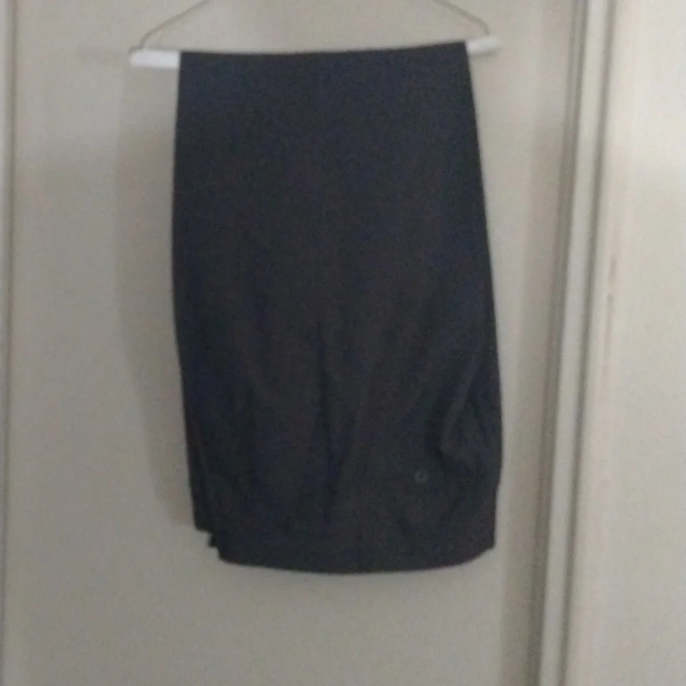 Business suit - Picture 2 of 3
